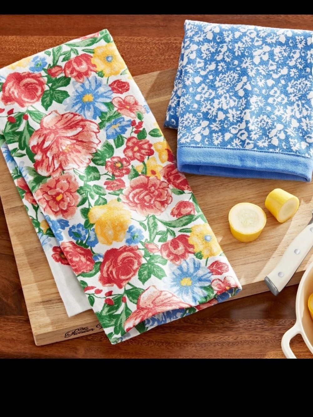 The Pioneer Woman Brilliant Blooms Kitchen Towel Set of 2